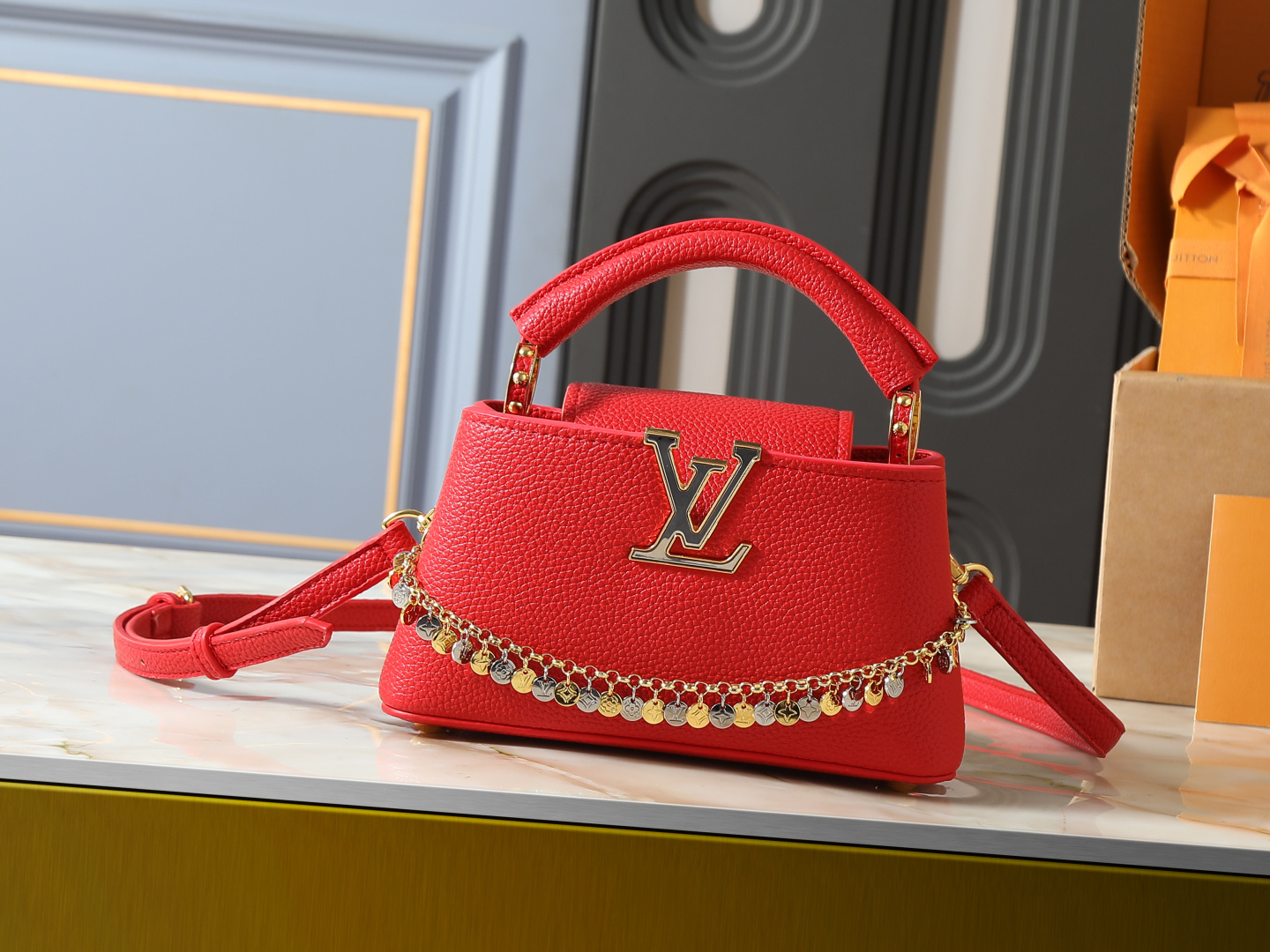 LV Classic Handbag Monogram Canvas Model M13747 Interior Pocket Elegant